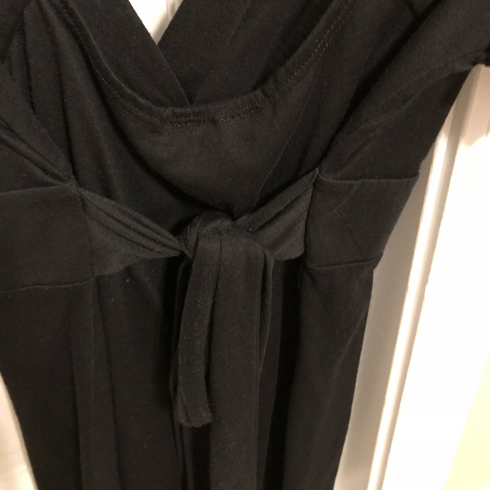 Black back cutout shirt